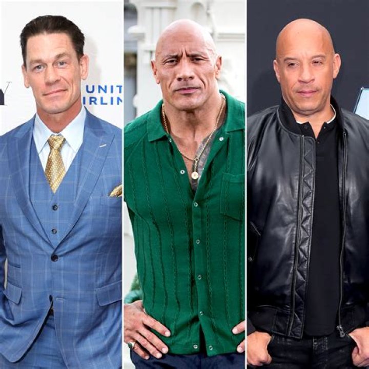 10 People Dwayne Johnson Is Still Close Friends With & 5 He Doesn&rsquo;t