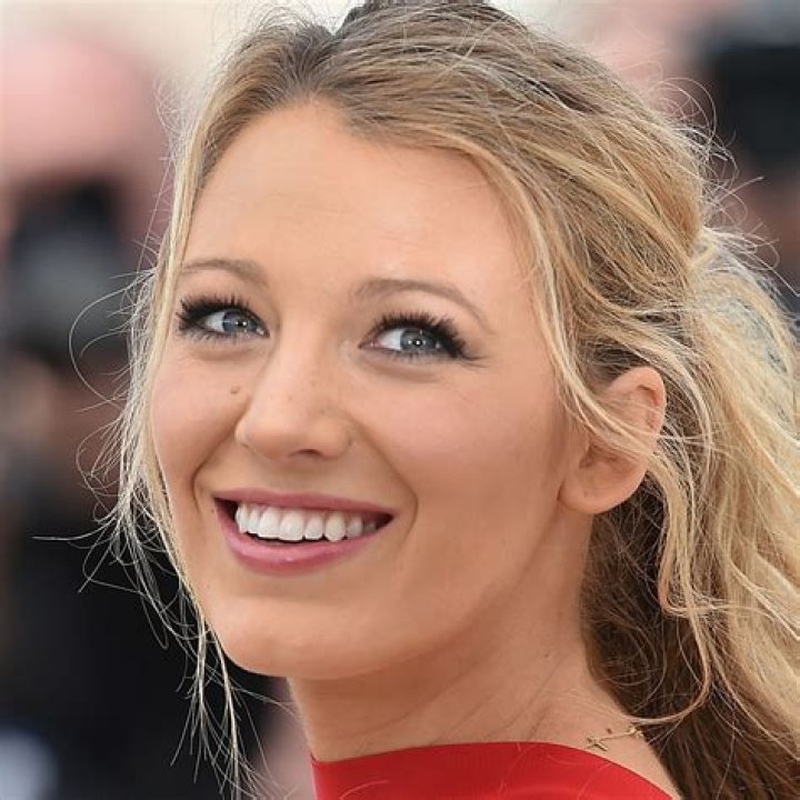 24+ Tips blake lively hooded eyes Tutorial LaurettaJon