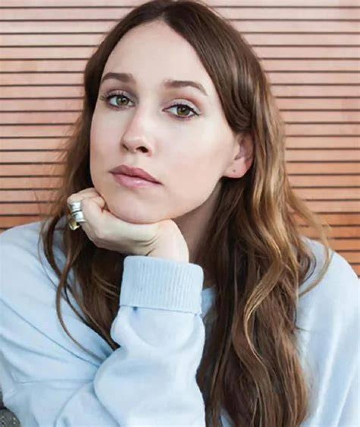 48+ Sarah Sutherland Wallpaper Richi Gallery