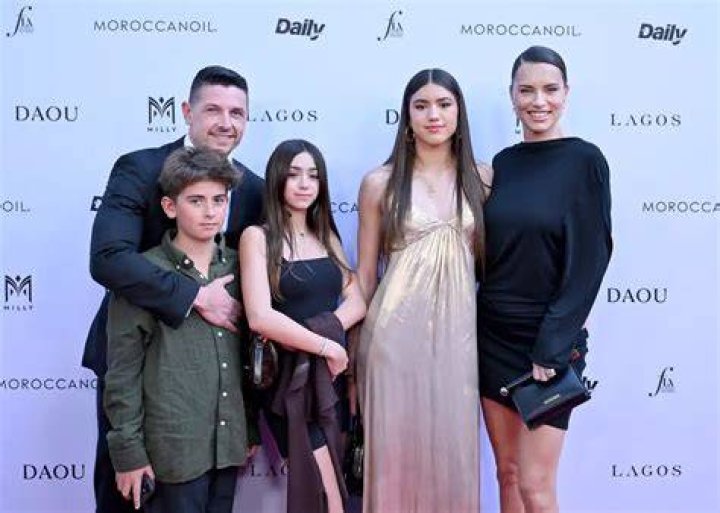 Adriana Lima Family Pictures, Parents, Kids, Husband, Age, Height