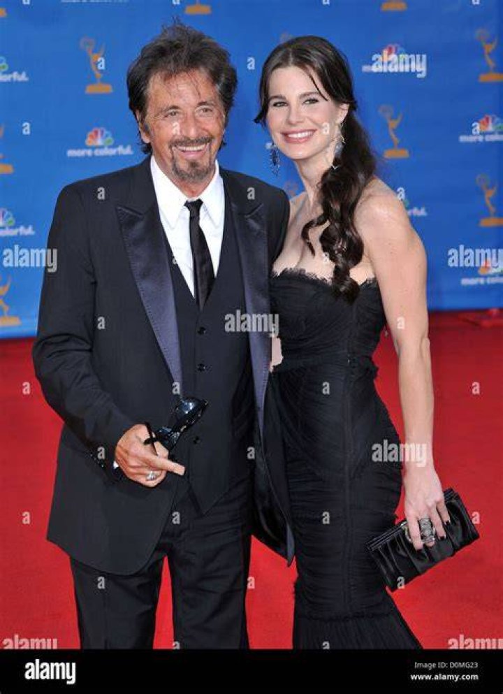Al Pacino and Lucila Sola catch a flight to New York Mirror Online