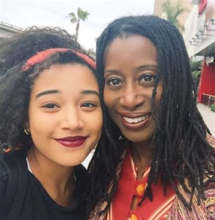 Amandla Stenberg and her Mother Hunger games, Celebrities, Rue hunger