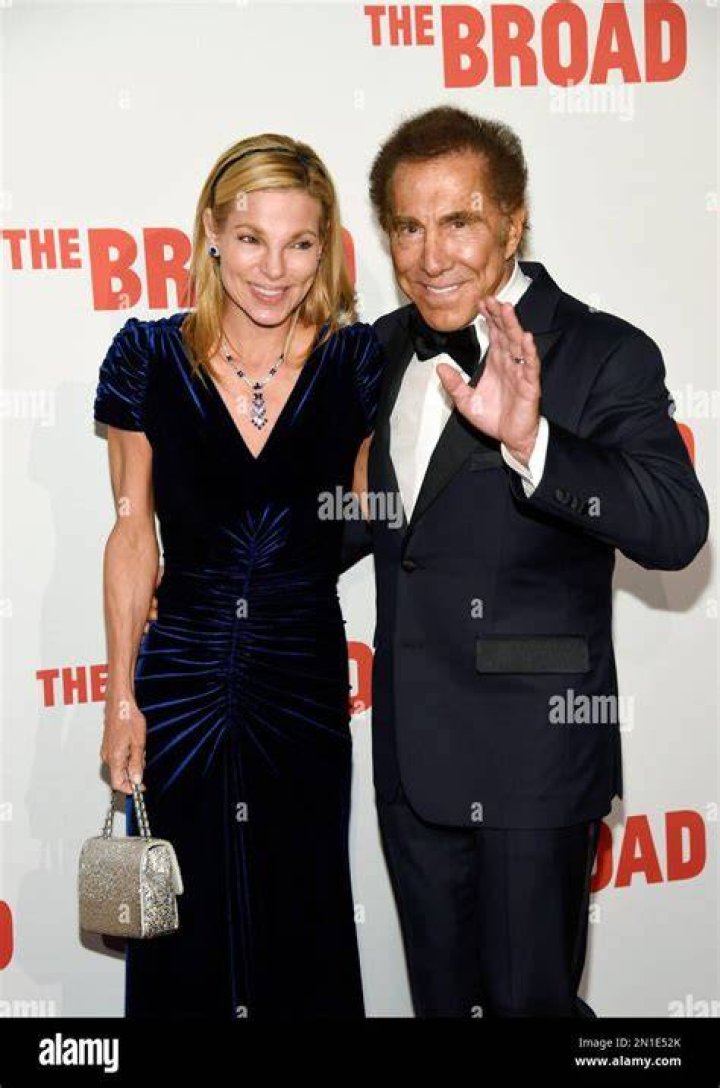 Andrea Hissom, Steve Wynn’s Wife 5 Fast Facts