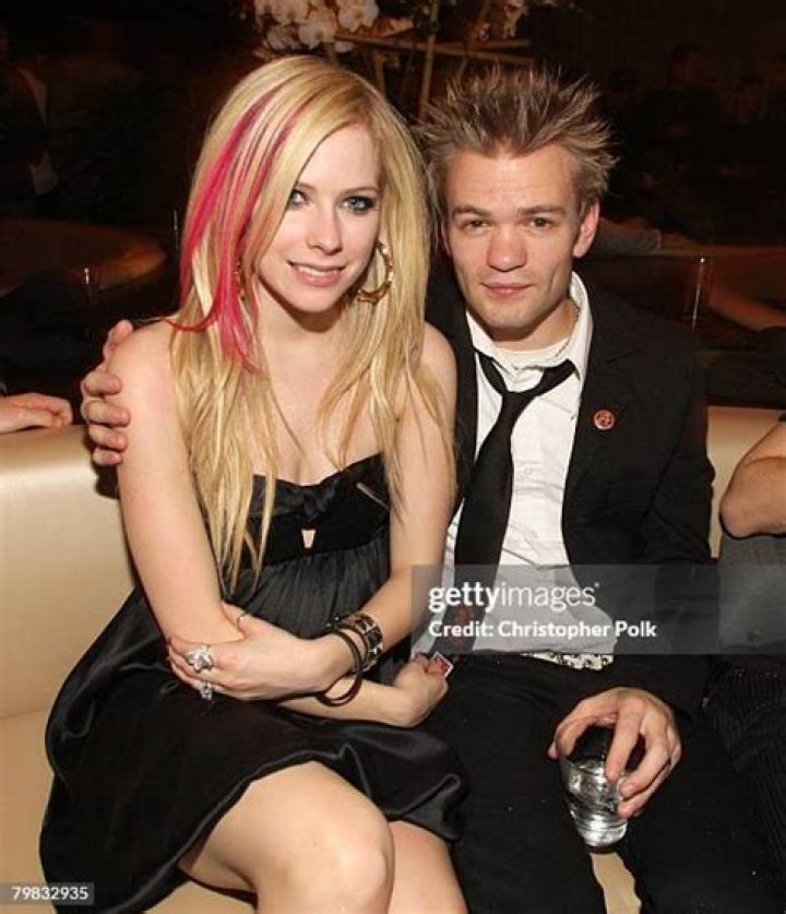 Avril Lavigne and Deryck Whibley 17 OldSchool Celebrity Couples to