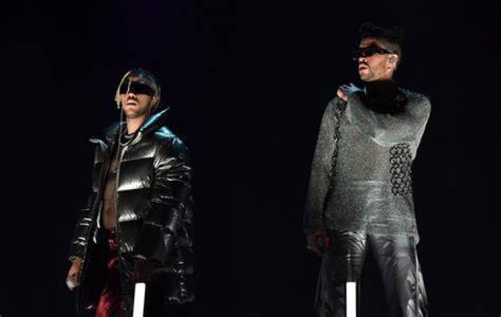 Bad Bunny joined by Jhay Cortez for 'D&aacute;kiti' performance at Grammys