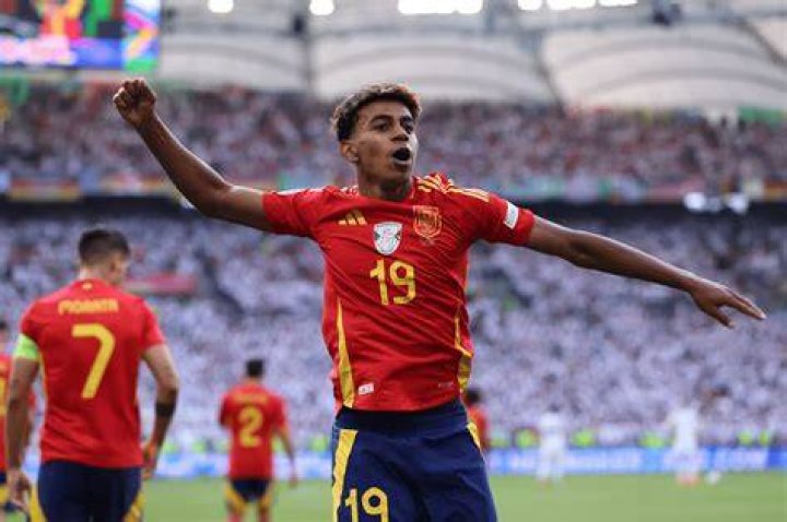 Barcelona’s Lamine Yamal, 16, earns first senior Spain callup BVM Sports