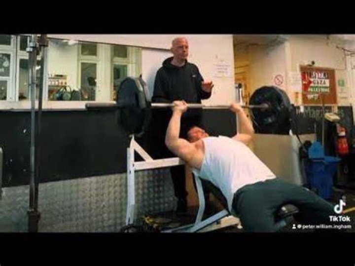Bench Press 107.5kg x12 YouTube