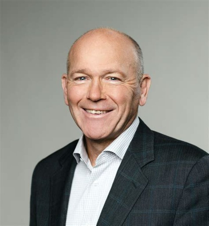 Boeing CEO David Calhoun's raise despite missing out on a 7 million