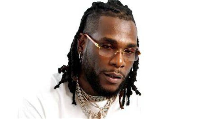 Burna Boy le chanteur nigerian class&eacute; en top des ventes au RoyaumeUni