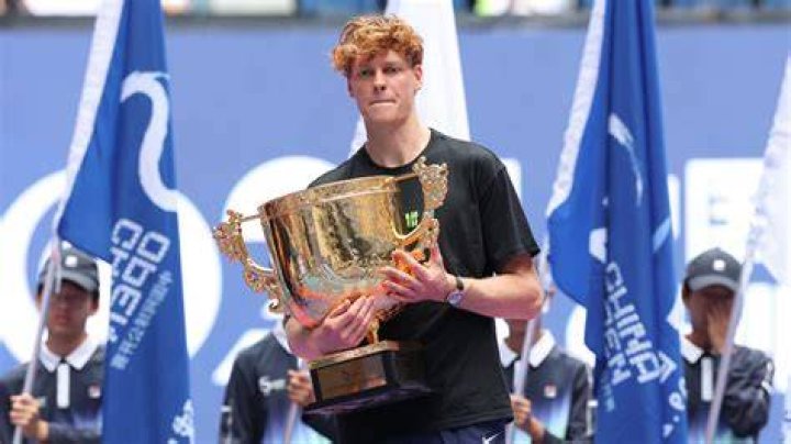 Chi è Jannik Sinner, il tennista italiano dei record biografia e vita