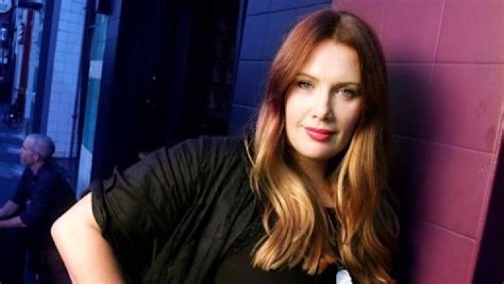 Clare Bowditch Flying Saucer Club