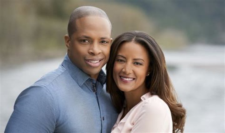 Cornelius Smith Jr., and Heather Hemmens from Love, Take Two figure out