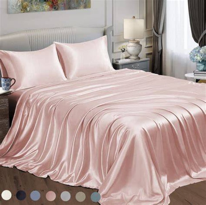Do satin sheets help with hot flashes?