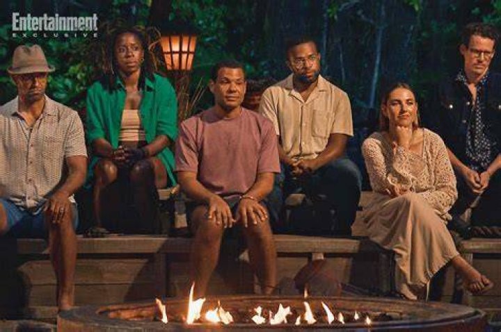 Does Survivor jury talk each other?