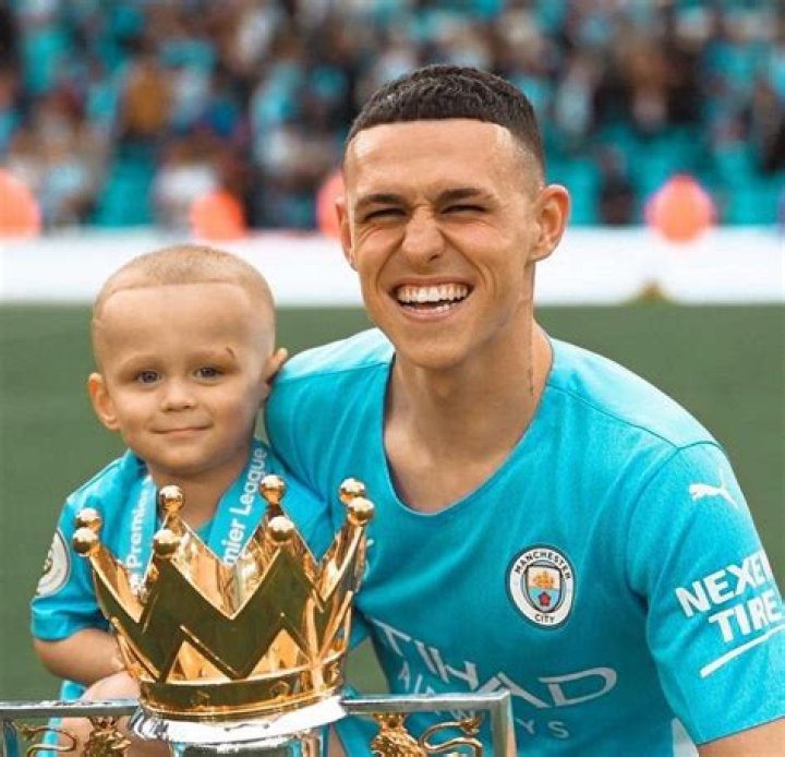 Download Phil Foden Son Gif Image Best