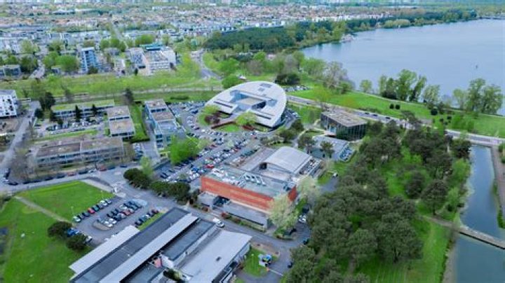 Du campus de l’EDHEC au barreau de New York EDHEC BUSINESS SCHOOL
