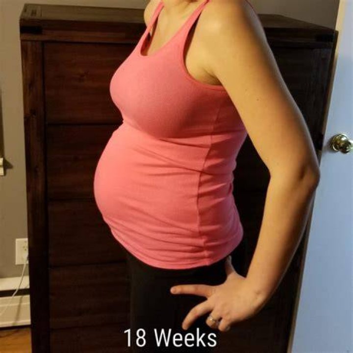 eighteen week pregnant hiccups pregnancy