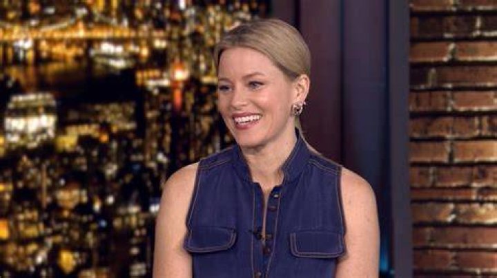 Elizabeth Banks Talks About Her 27Year Relationship To Husband Max Handelman Amaznews
