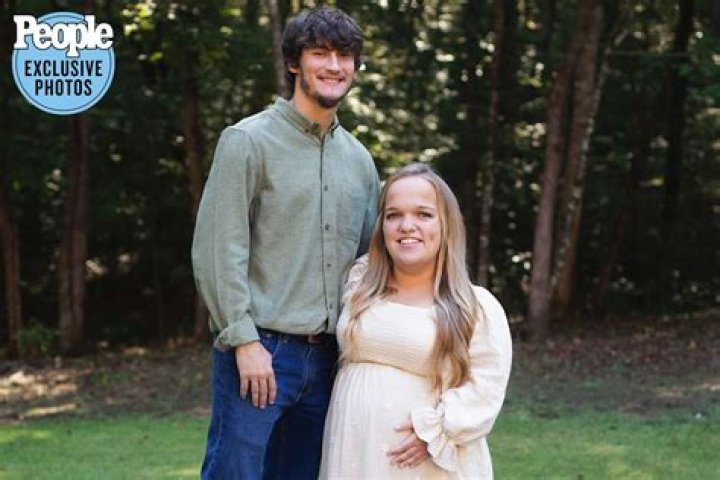 Elizabeth Johnston And Brice Bolden Baby: A Little Person