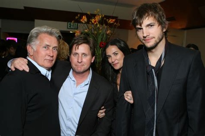 Emilio Estevez a eu plusieurs relations, mais une seule femme