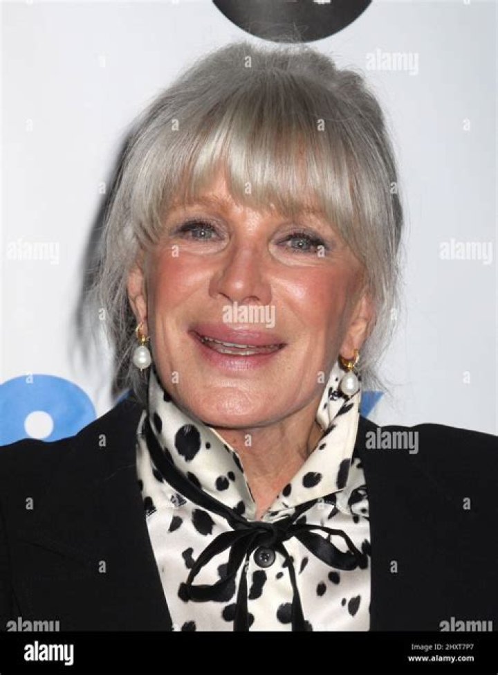 Η Linda Evans σήμερα δεν θυμίζει σε τίποτα την «Κρίσταλ» που ξέραμε