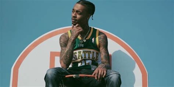 Everything about FlightReacts and his exes & Drea