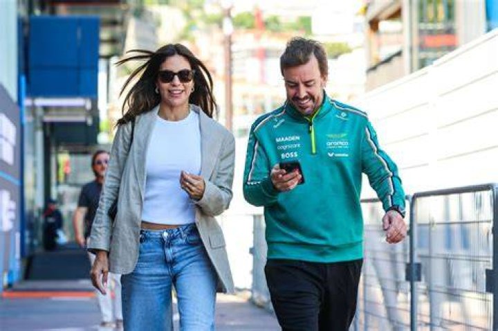 Fernando Alonso family, wife, children, parents, siblings