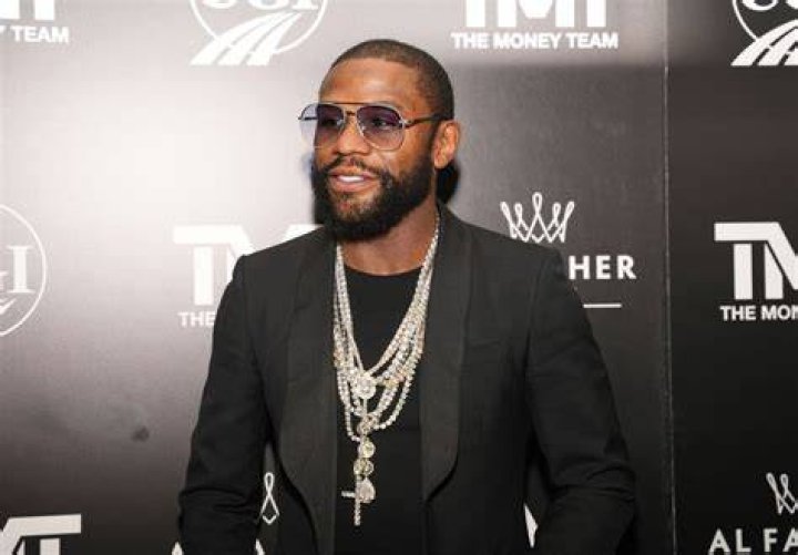 Floyd Mayweather’s Longtime Assistant Markikit ‘Kitchie’ Laurico Laid