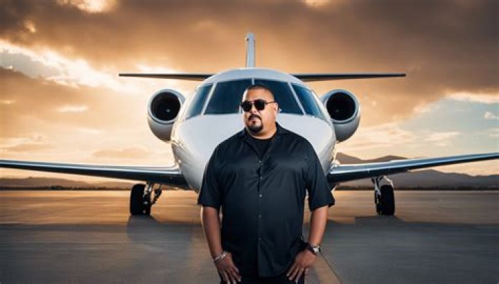 Gabriel Iglesias’s private jet ‘crashes’ as plane carrying comedian