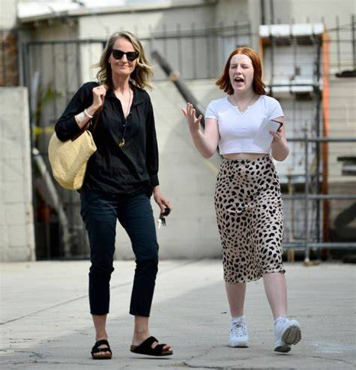 Helen Hunt Daughter Actress Makes Rare Public Outing With Makena