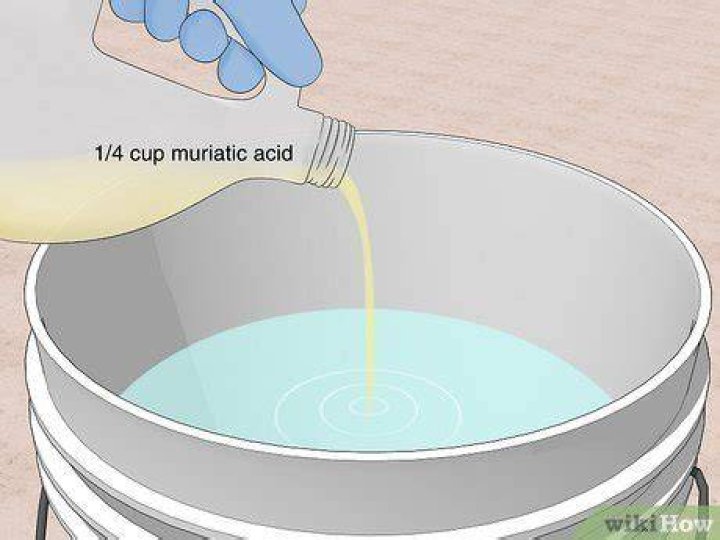 How do you dispose of muriatic acid and water?