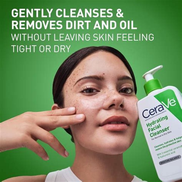 How long do you leave CeraVe on your face?