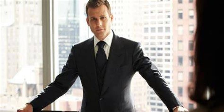 How Old Is Harvey Specter In Suits?