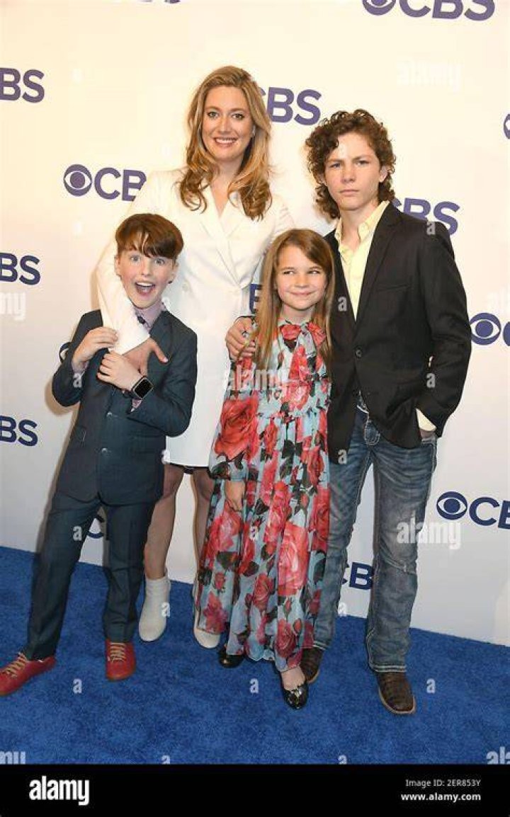 Iain Armitage, Zoe Perry & 'Young Sheldon' Cast Celebrate 100th Episode