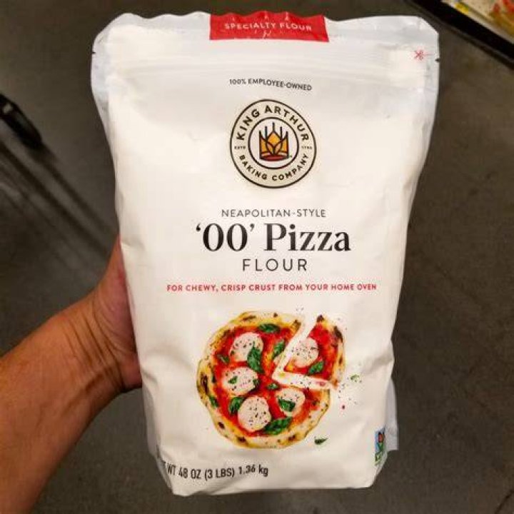 Is pizza flour the same as 00 flour?