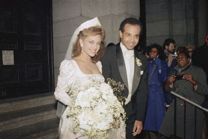 Is Vanessa Williams Still Married? The Truth Unveiled