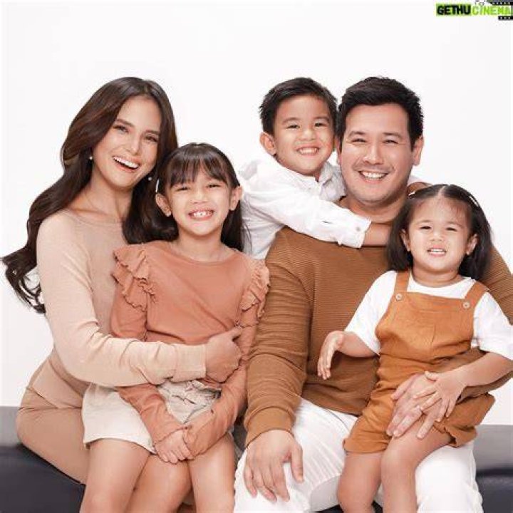 Isabel Oli Wishing ExBf Marco Alcarez In His Wedding To Lara Quigaman