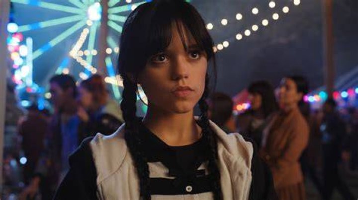 Jenna Ortega's Mom Seemingly Calls Her Out For Smoking A Cigarette