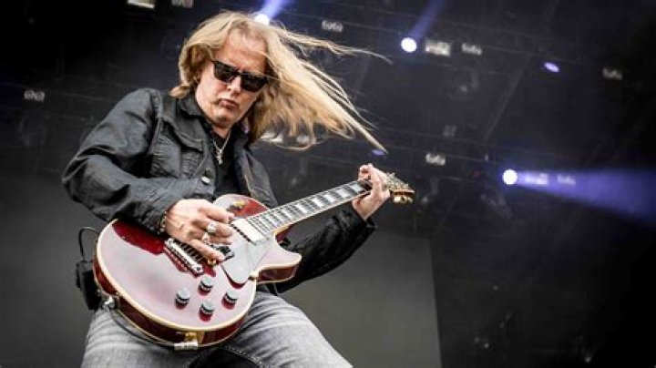 Jerry Cantrell has finished recording his first solo album in close to