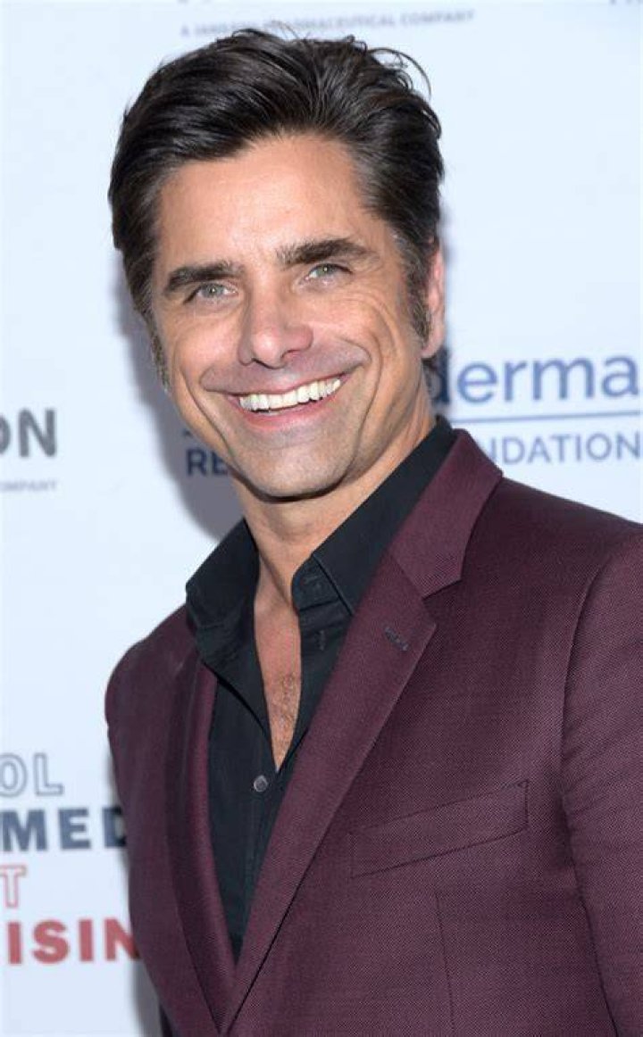 John Stamos Wins the OldAgeChallenge by Trolling Rob Lowe KKCH The