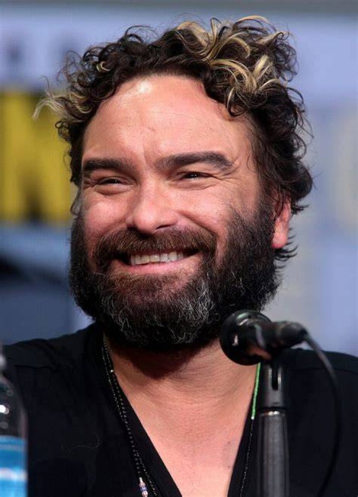 Johnny Galecki's Net Worth Here's How Much The Big Bang Theory Star Is