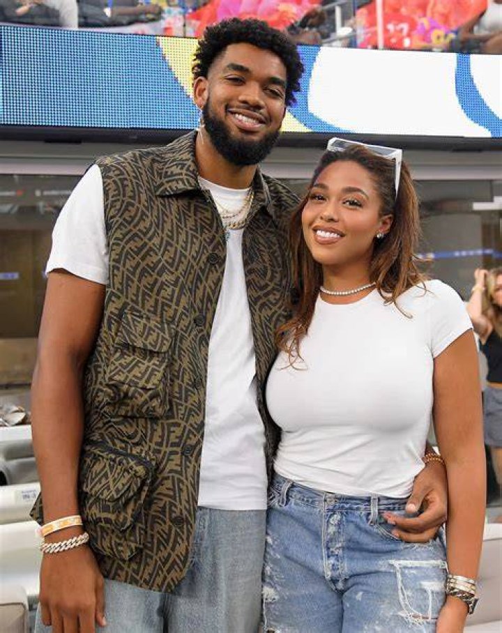 Jordyn Woods Honors Boyfriend KarlAnthony Towns' Late Mother