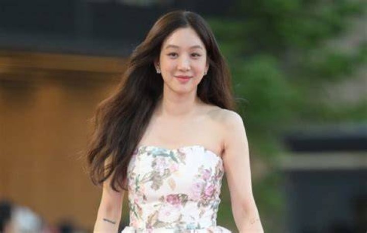 Jung Ryeowon cast opposite Wi Hajoon in new romance Kdrama