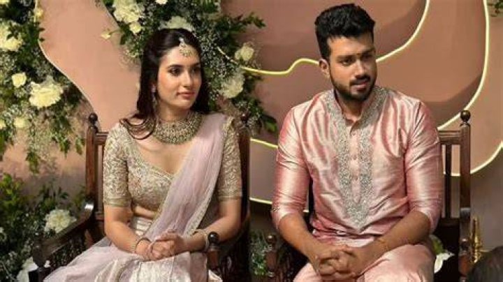 Kalidas Jayaram and longtime girlfriend Tarini Kalingarayar get engaged