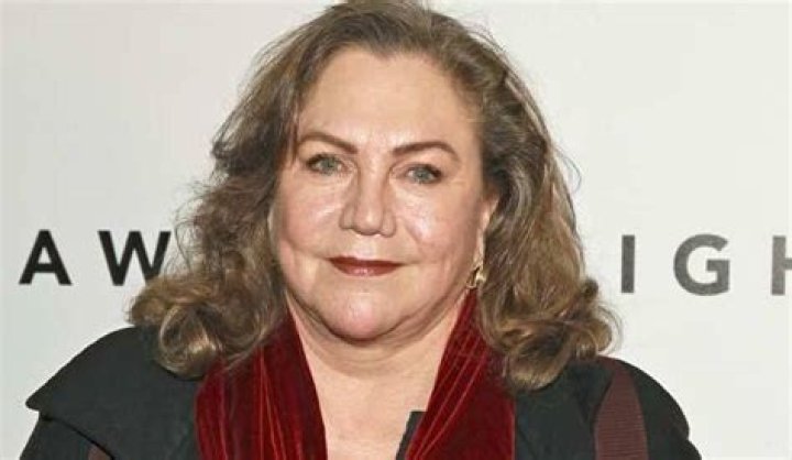 Kathleen Turner Net Worth, Career Ups and Downs, Awards and Achievements