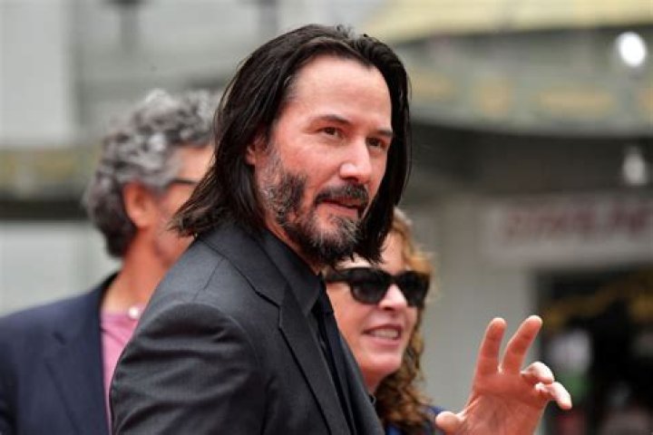 Keanu Reeves Net Worth, Height, Age, Affair, Bio, and More