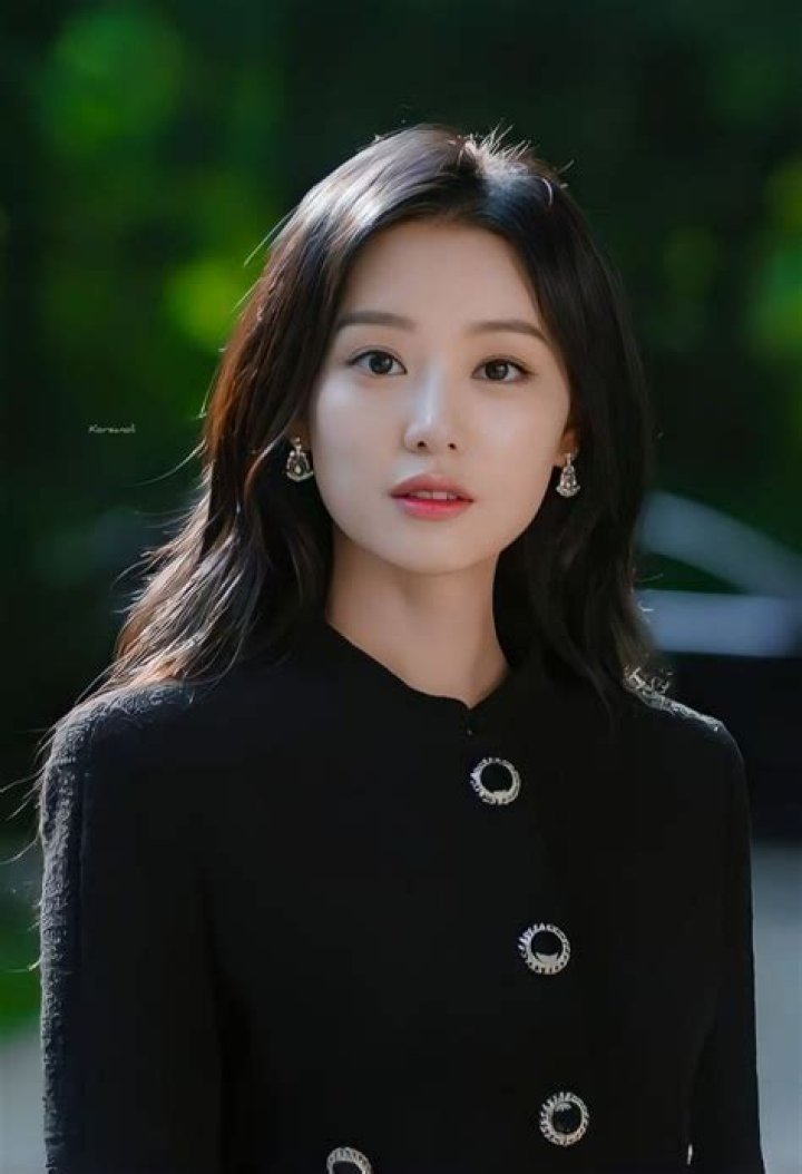 Kim Jiwon Purchased a 6.3 Billion Won Building? Agency, &ldquo;It&rsquo;s