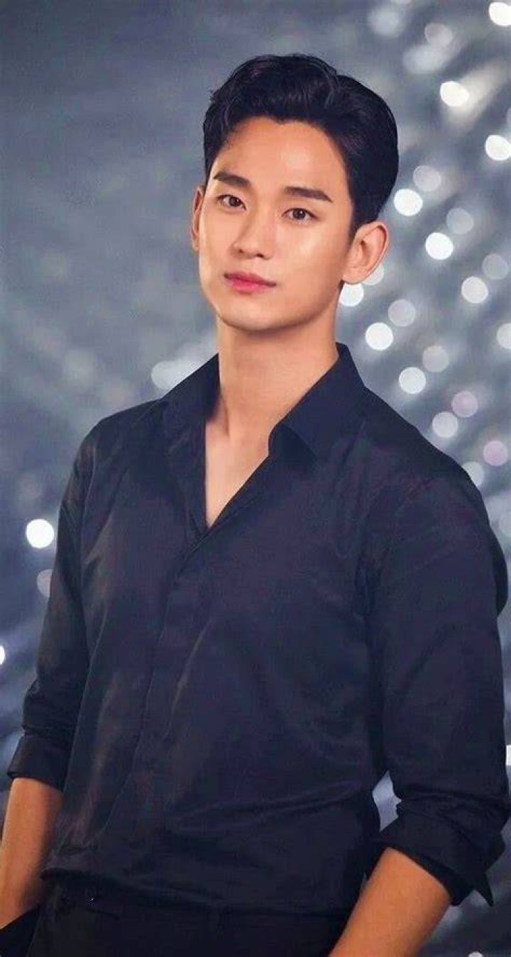 Kim Soo Hyun Age Bio Wife Net Worth Girlfriend Instagram Dramas Vrogue