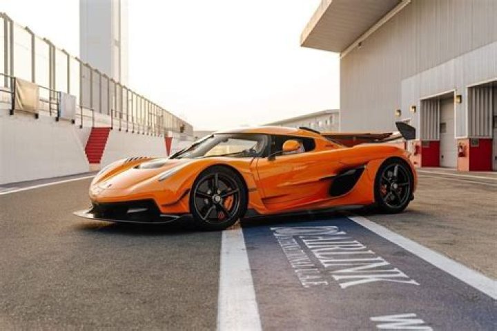 Koenigsegg Reveals Stunning PreSeries Production Jesko CarBuzz