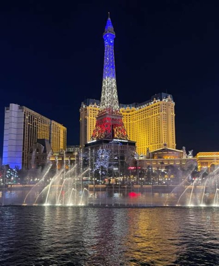Las Vegas' Cast Reunites 21 Years Later News Mki